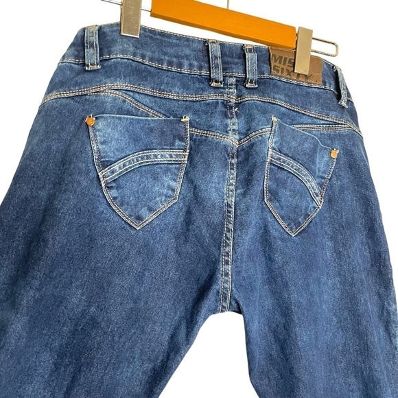 Skinny Blue Jeans 🤍 - Picture 14 of 14